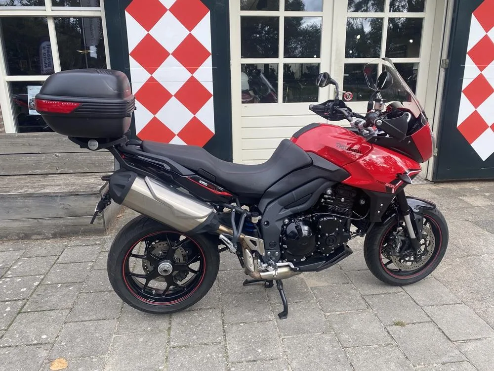 Triumph Tiger 1050 Sport (2013) — foto 1