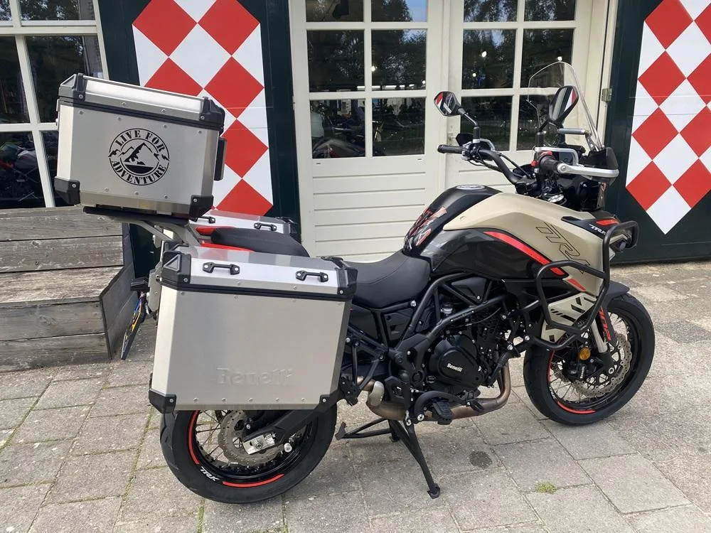 Benelli TRK 702 X (2024) — foto 1