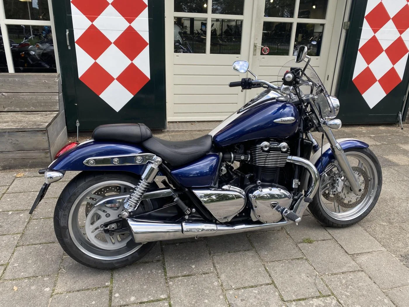 Triumph Thunderbird 1600 (2011) — foto 1