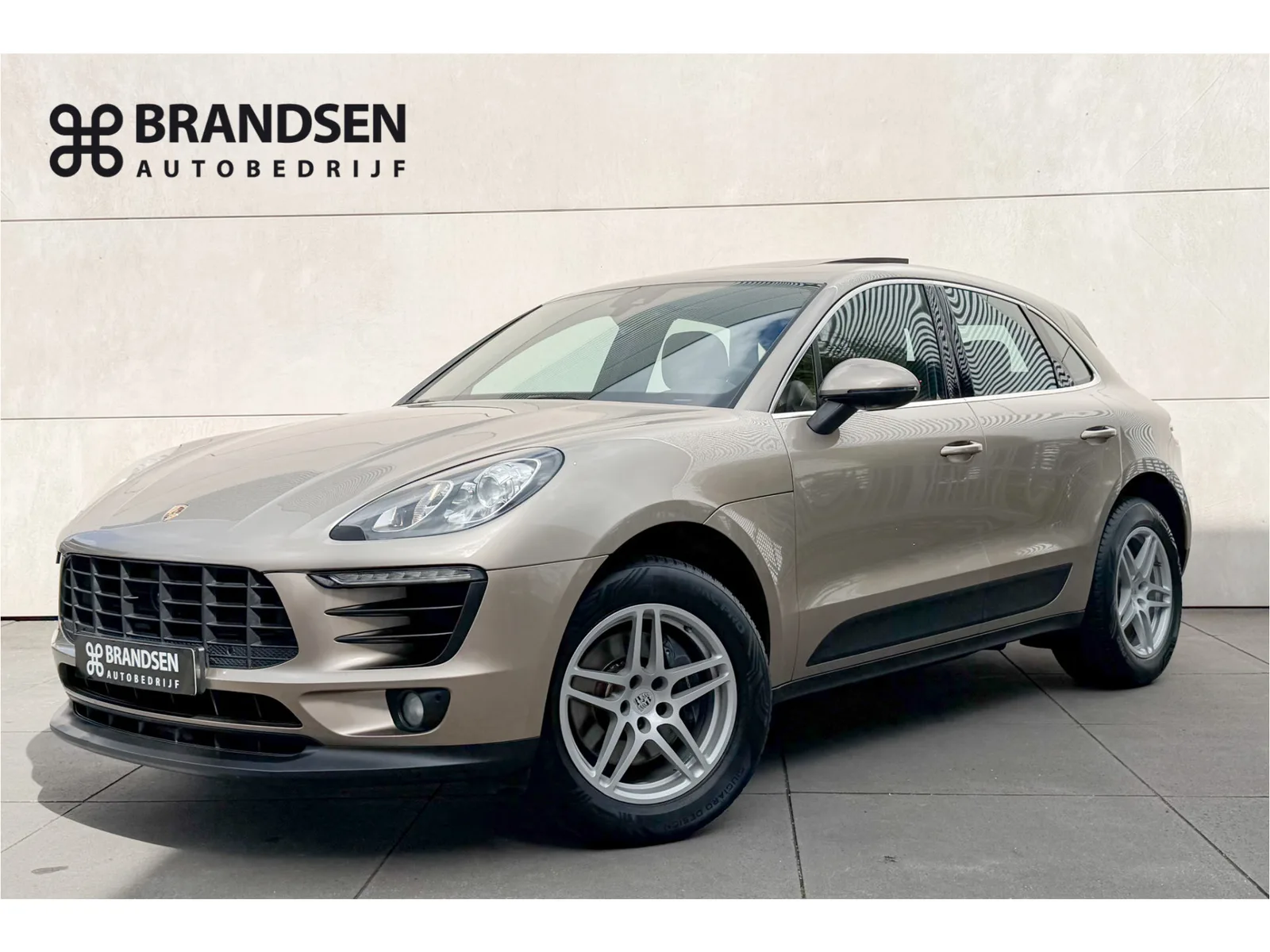 Porsche Macan (2016) — foto 1