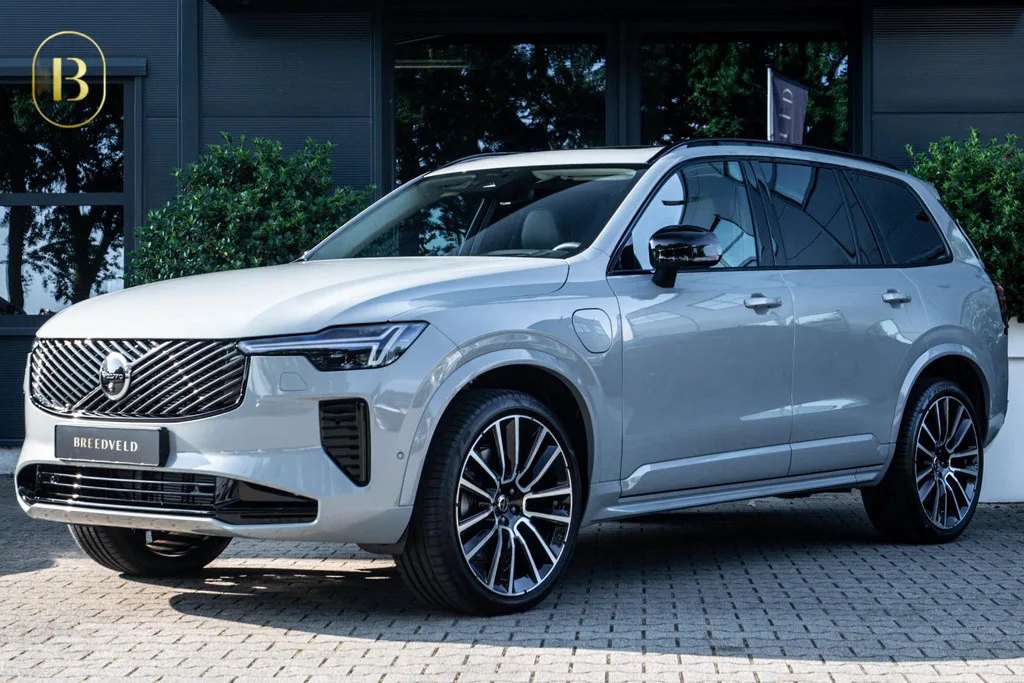 Volvo XC90 (2026) — foto 1