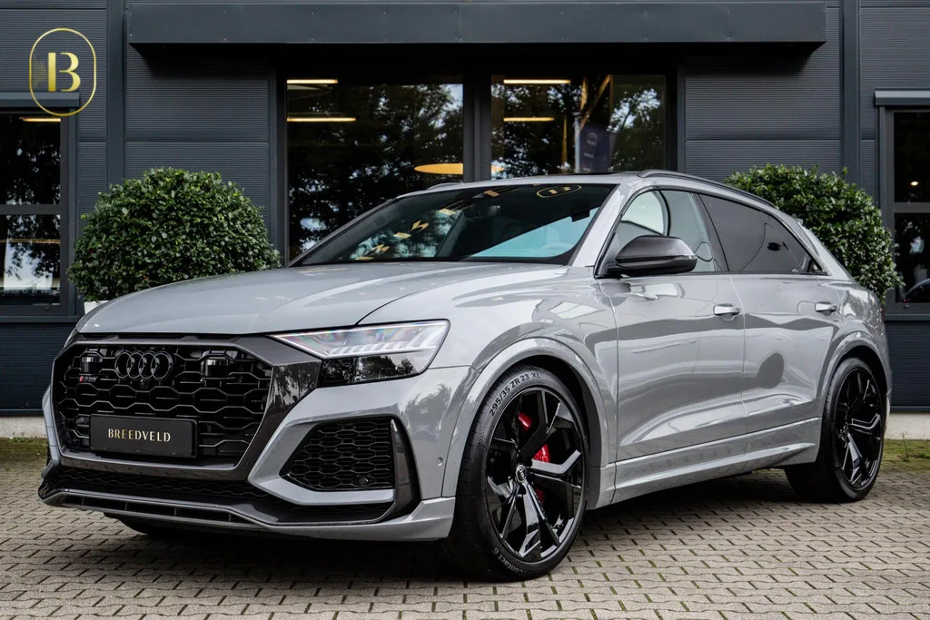 Audi RS Q8 (2023) — foto 1