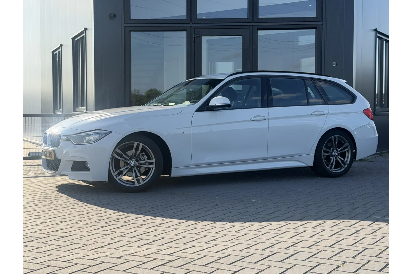 BMW 3-Serie (2014) — foto 1