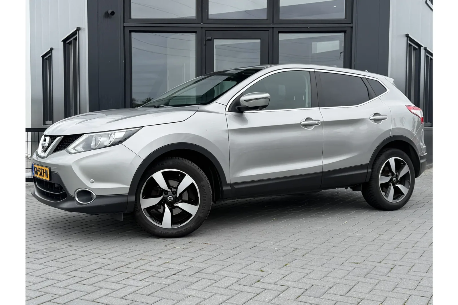 Nissan Qashqai (2015) — foto 1