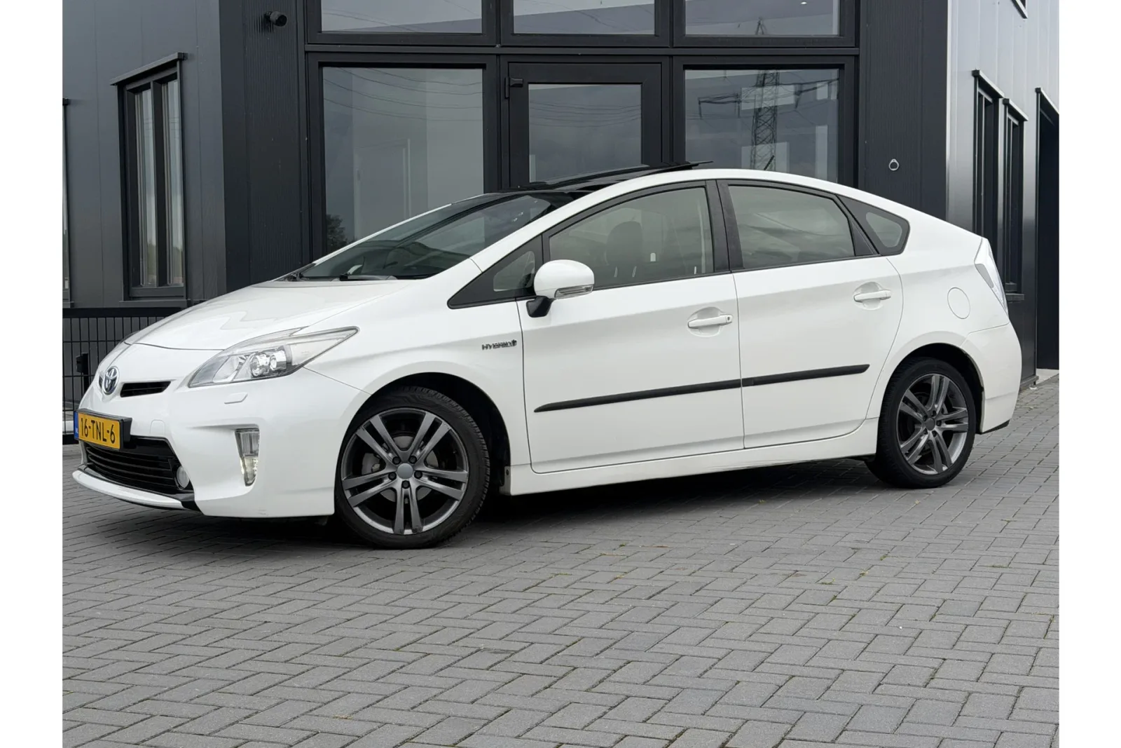 Toyota Prius (2012) — foto 1