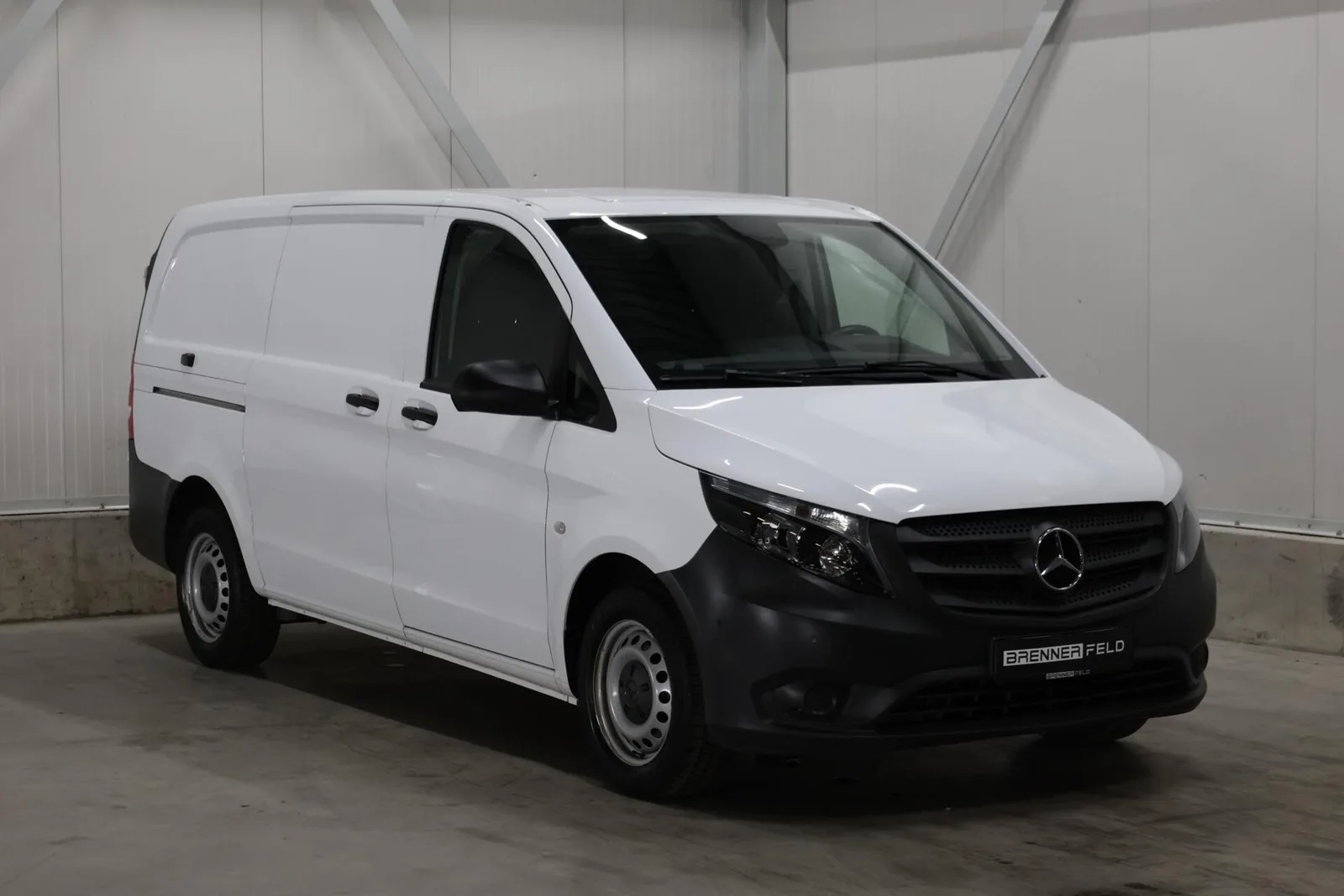 Mercedes-Benz Vito (2023) — foto 1