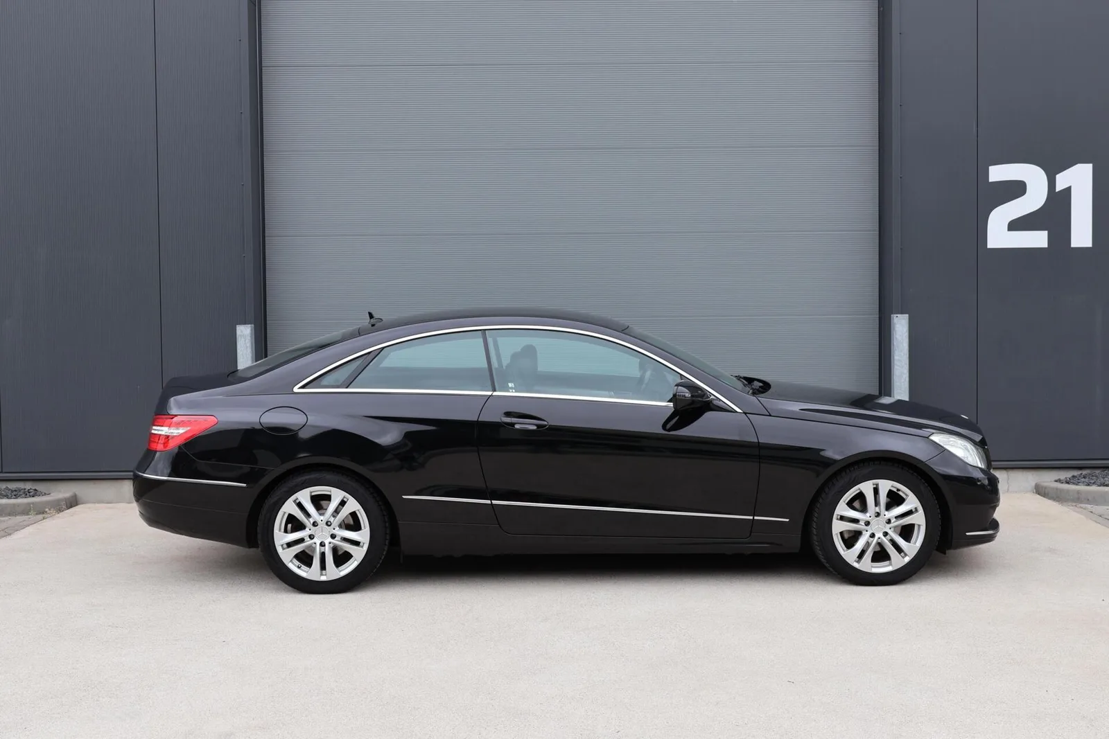 Mercedes-Benz E-Klasse (2009) — foto 1