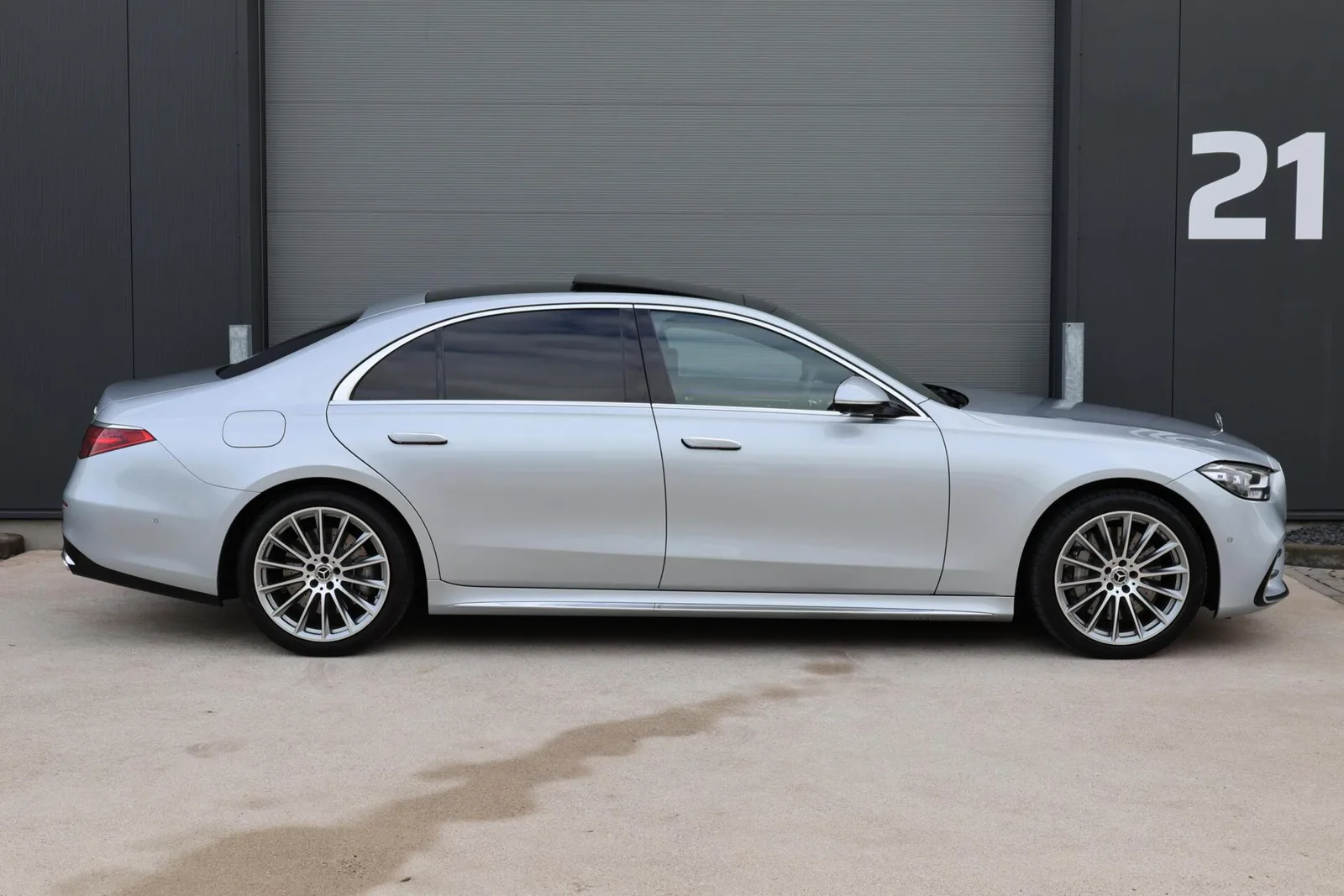 Mercedes-Benz S-Klasse (2023) — foto 1