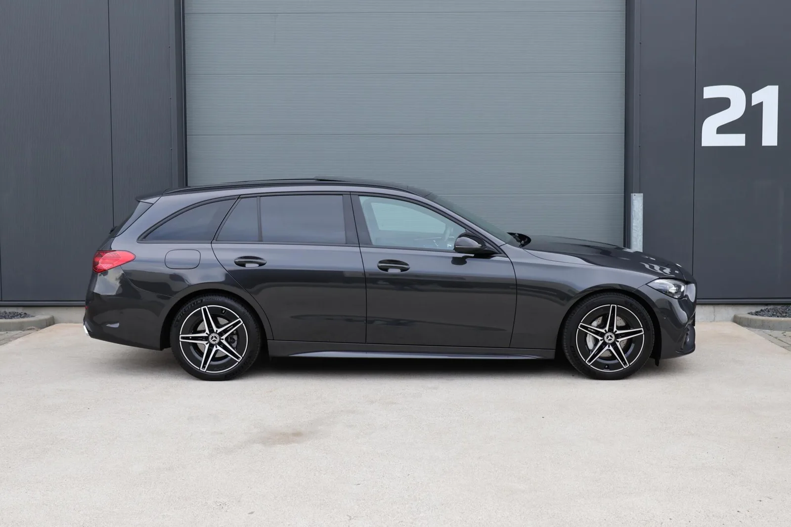 Mercedes-Benz C-Klasse (2024) — foto 1
