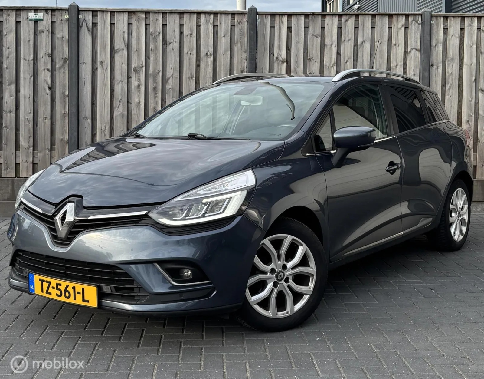Renault Clio (2017) — foto 1