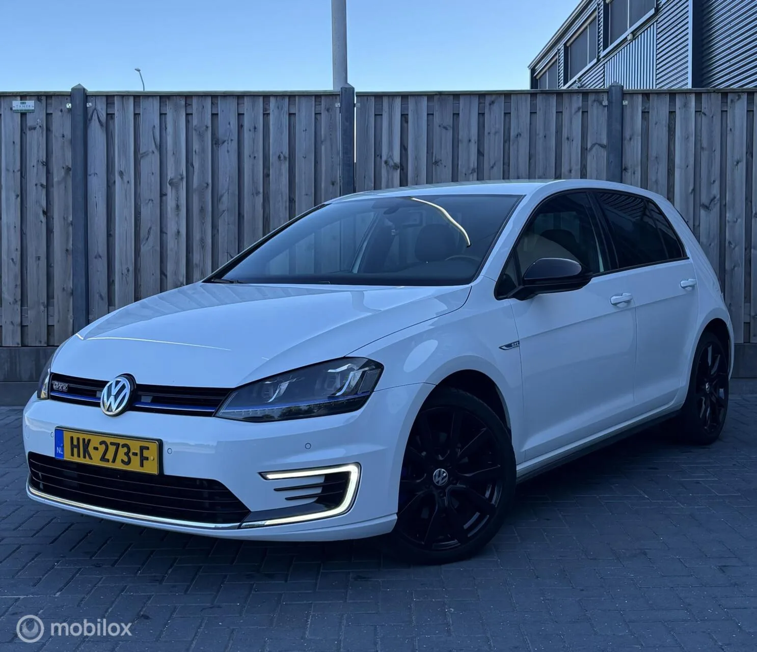 Volkswagen Golf (2015) — foto 1