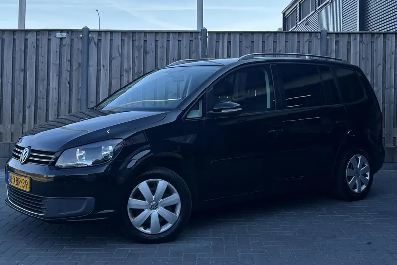 Volkswagen Touran (2014)