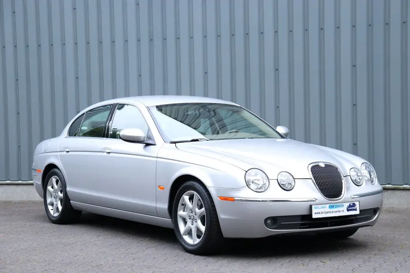 Jaguar S-Type (2004)