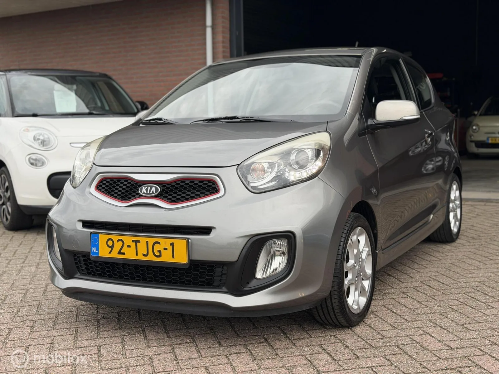 Kia Picanto (2012) — foto 1