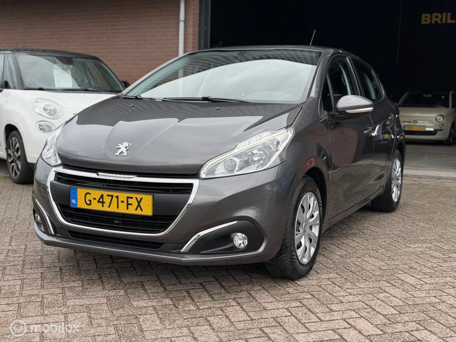 Peugeot 208 (2019) — foto 1