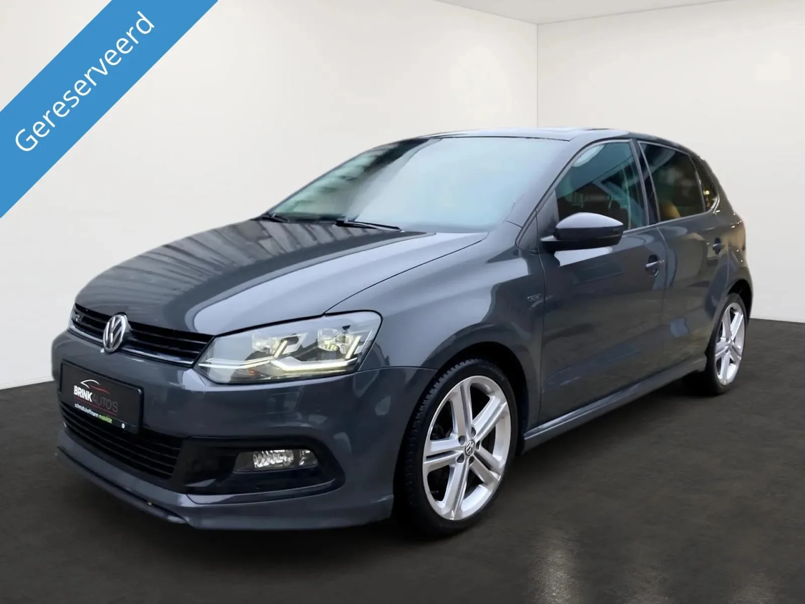 Volkswagen Polo (2015) — foto 1