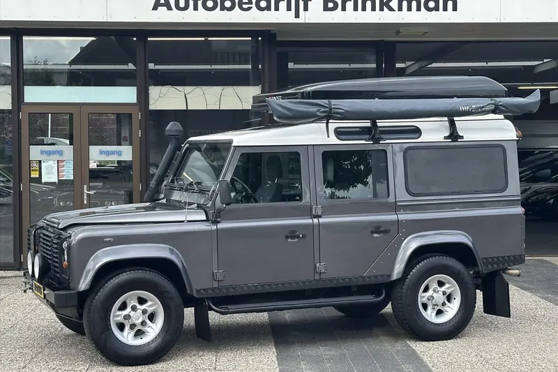 Land Rover Defender (2005)
