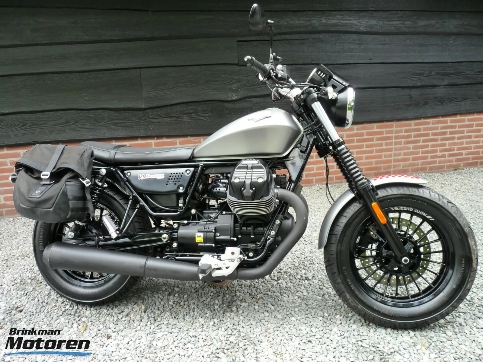 Moto Guzzi Super (2016) — foto 1