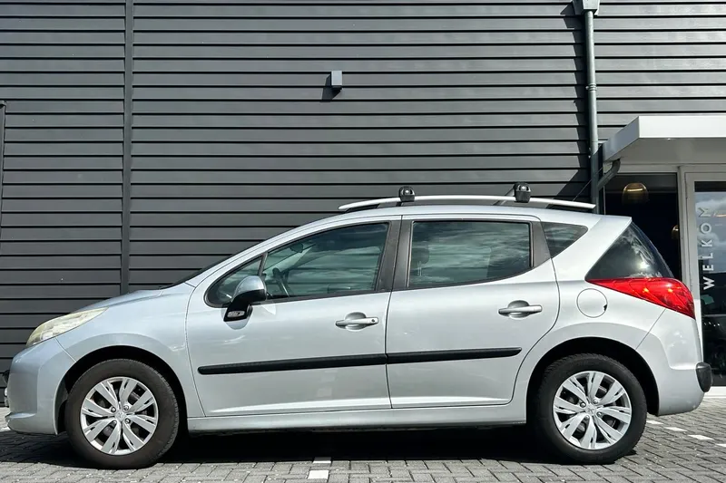 Peugeot 207 (2009)