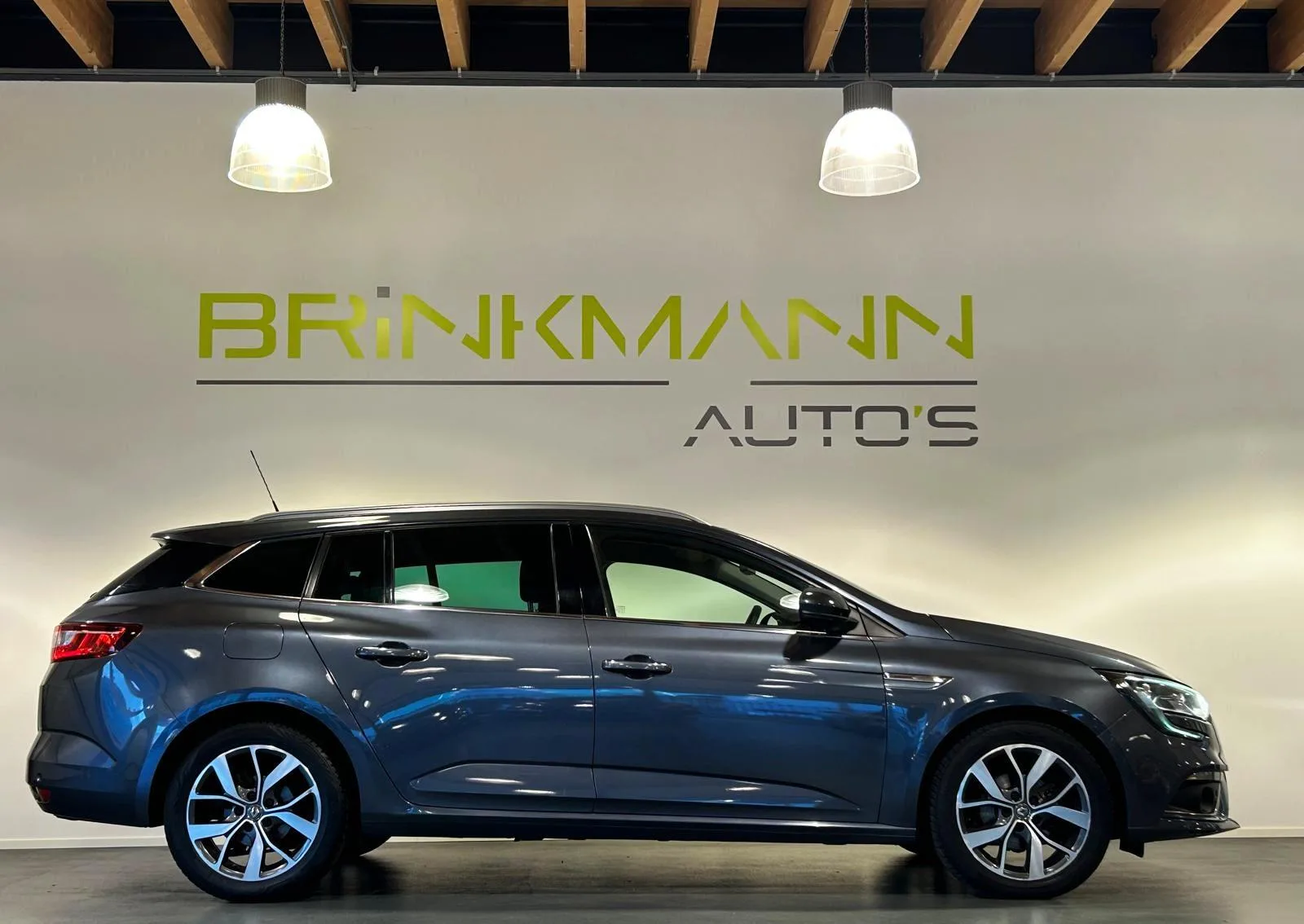 Renault Mégane (2018) — foto 1