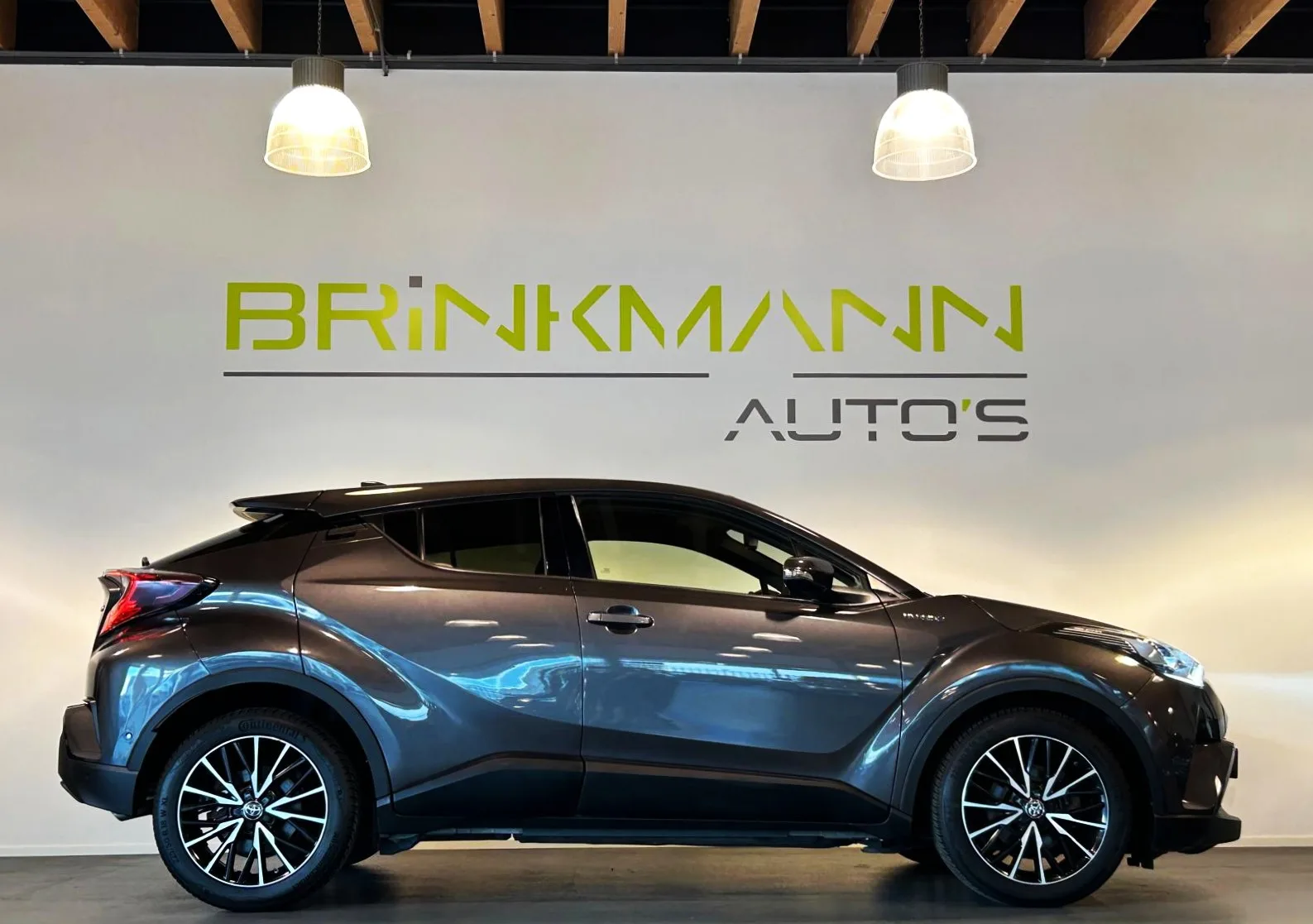 Toyota C-HR (2019) — foto 1
