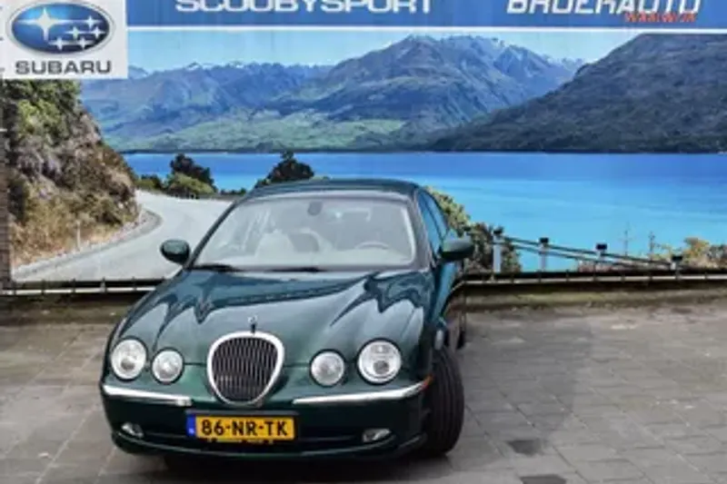 Jaguar S-Type (2004)