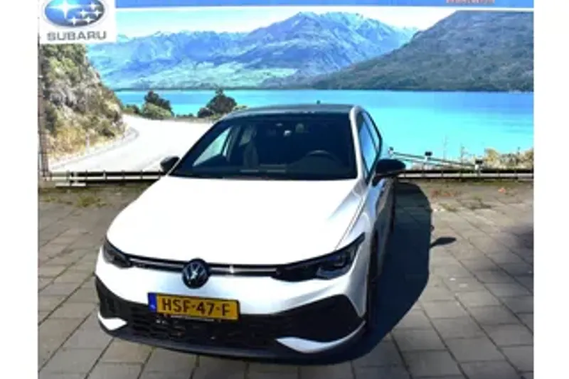 Volkswagen Golf (2024)