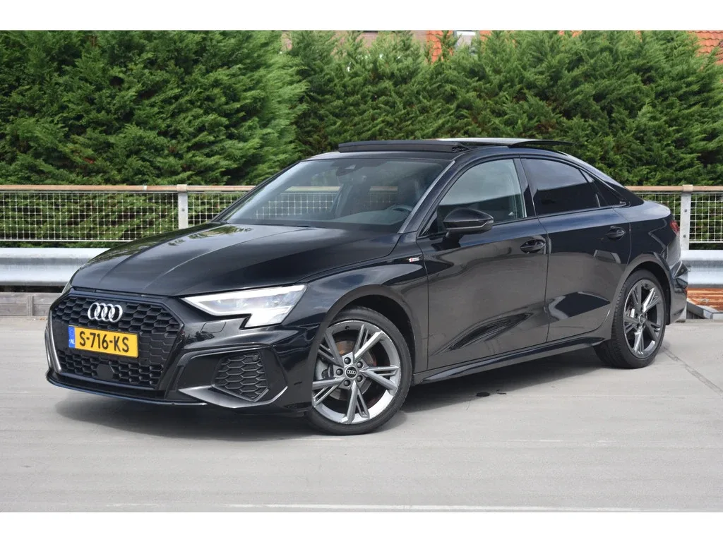 Audi A3 (2023) — foto 1