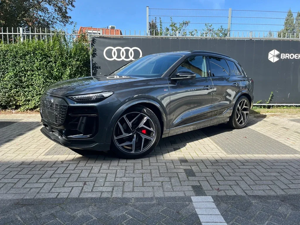 Audi Q6 e-tron (2025) — foto 1