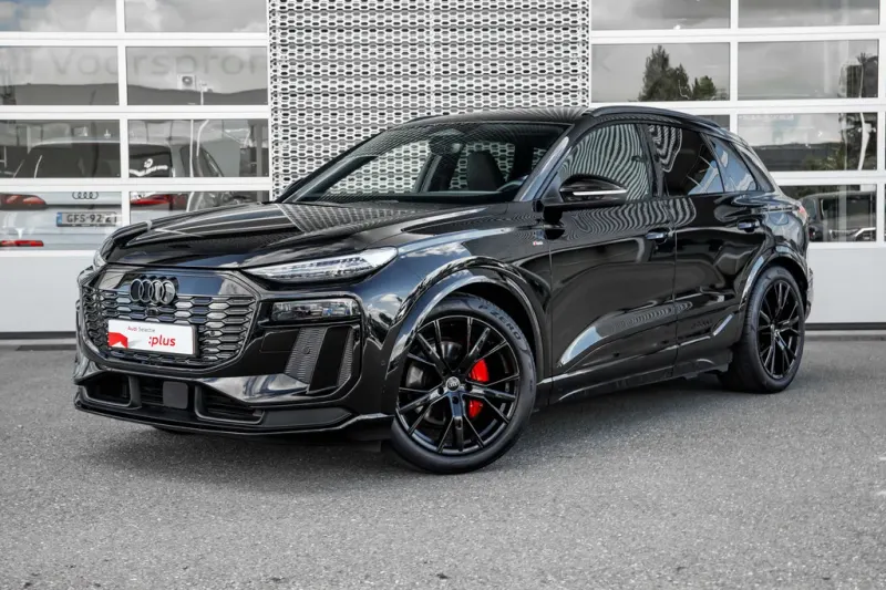 Audi Q6 e-tron (2025)
