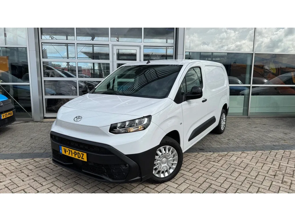 Toyota ProAce City (2024) — foto 1