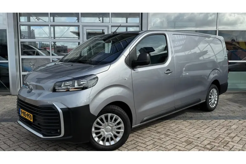 Toyota ProAce Long Worker (2024)