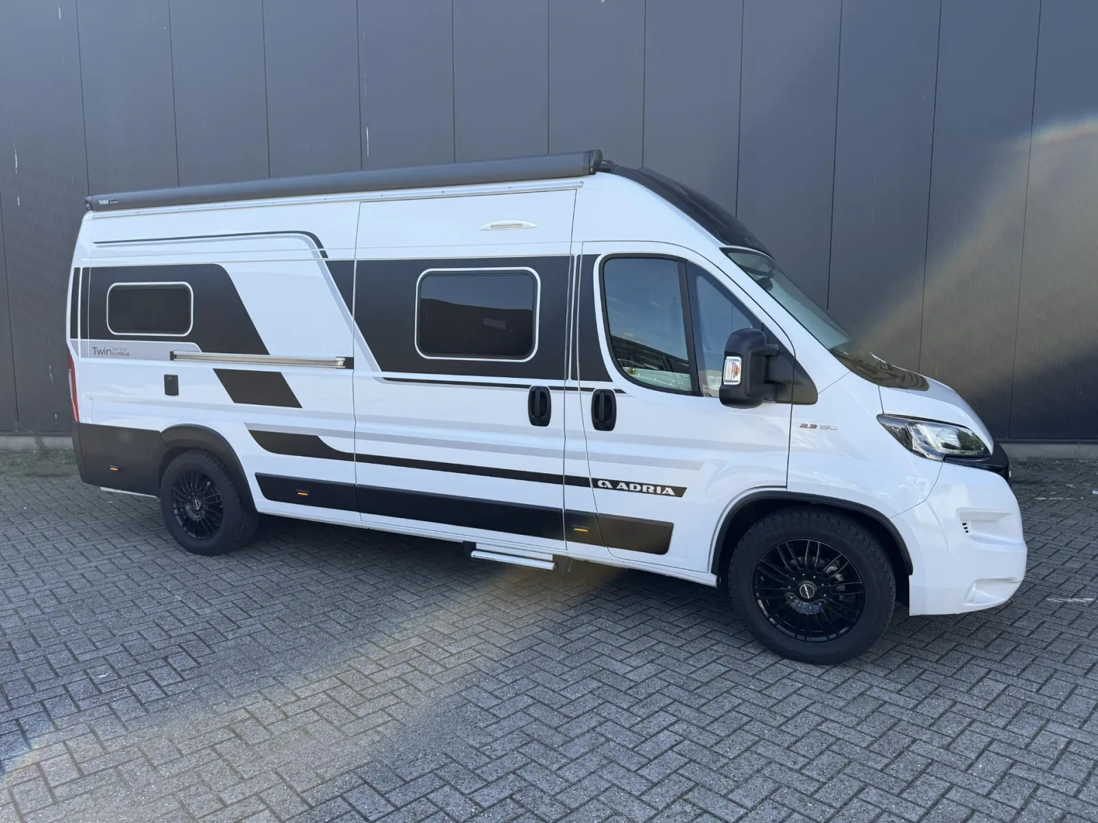 Adria Twin (2021) — foto 1