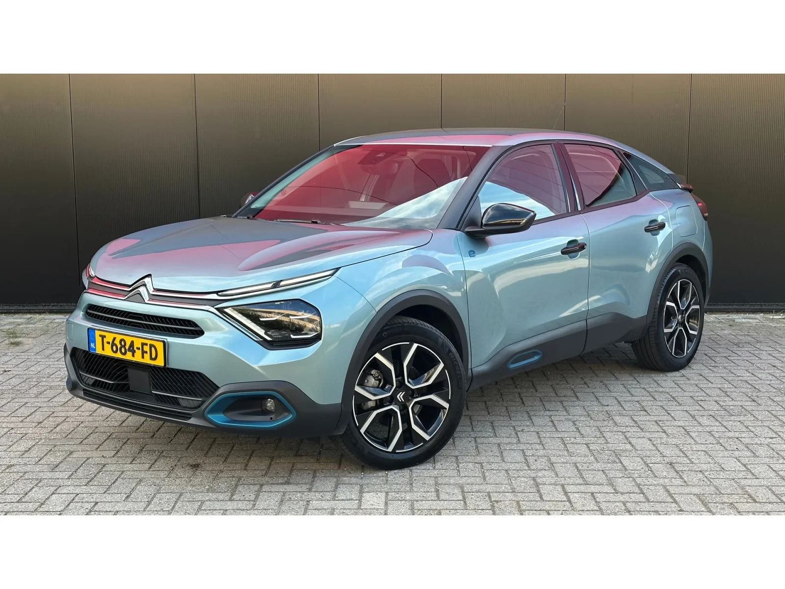 Citroën ë-C4 (2023) — foto 1