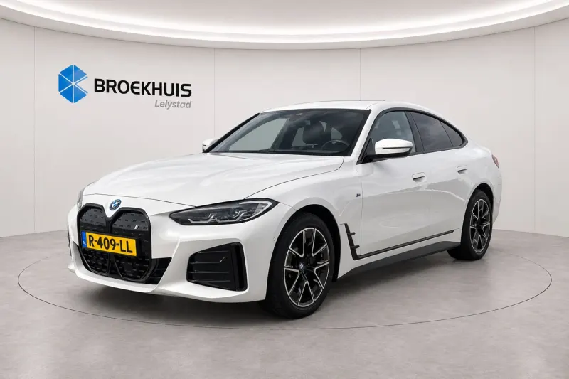 BMW i4 (2022)