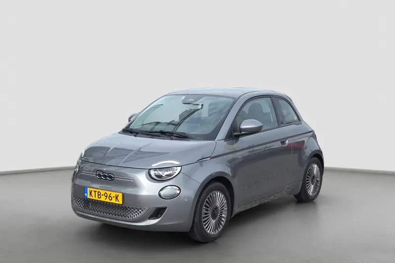 Fiat 500 (2023)