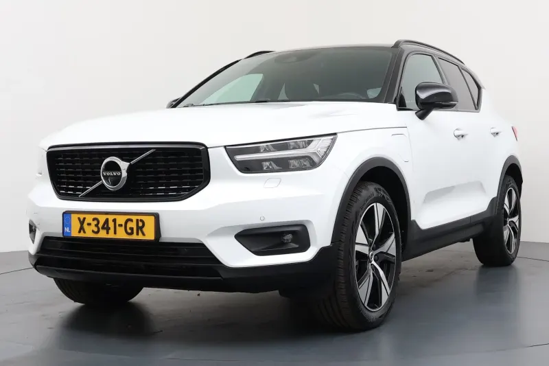 Volvo XC40 (2022)