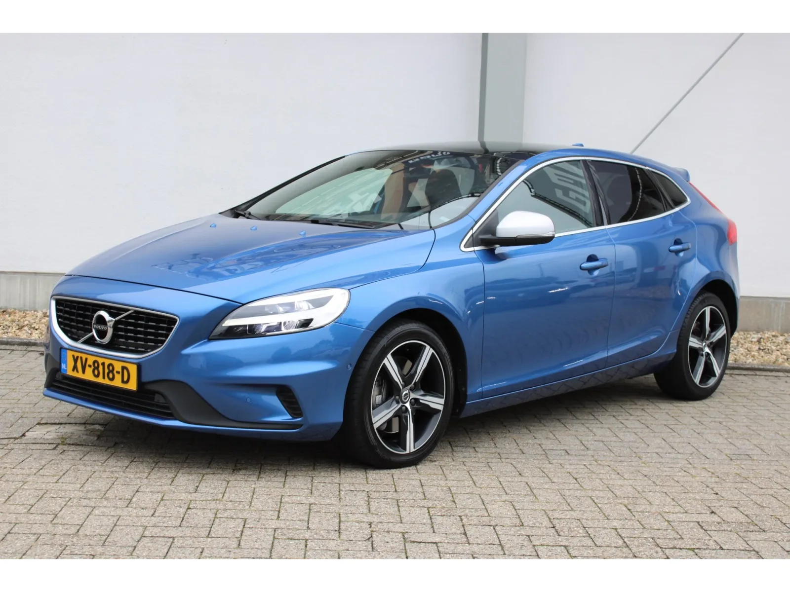 Volvo V40 (2019) — foto 1