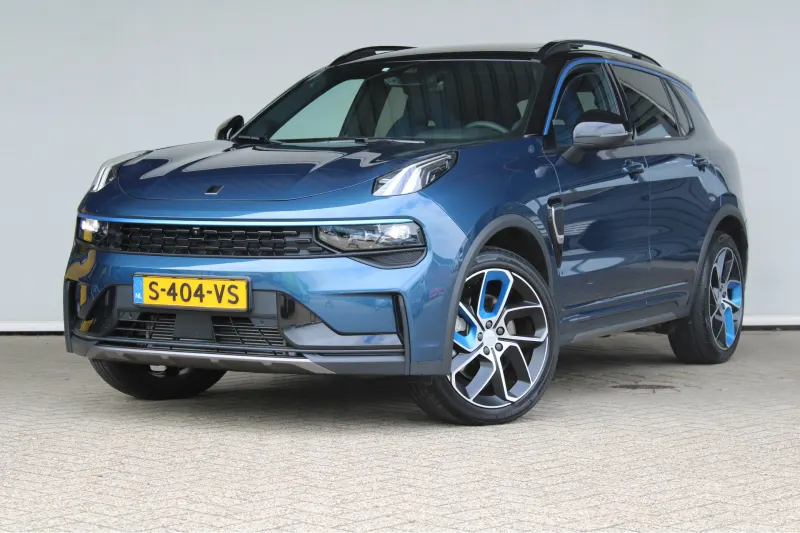 Lynk & Co 01 (2023)