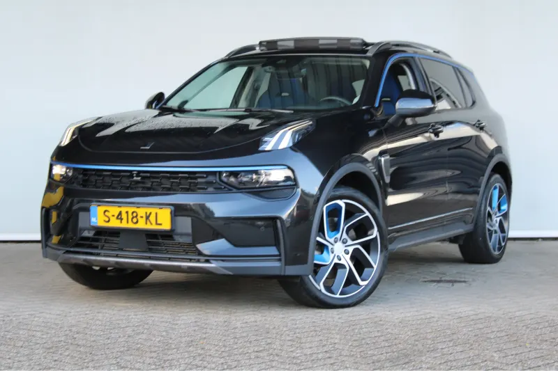 Lynk & Co 01 (2023)