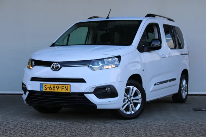 Toyota Proace (2023)