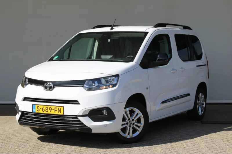 Toyota Proace (2023)