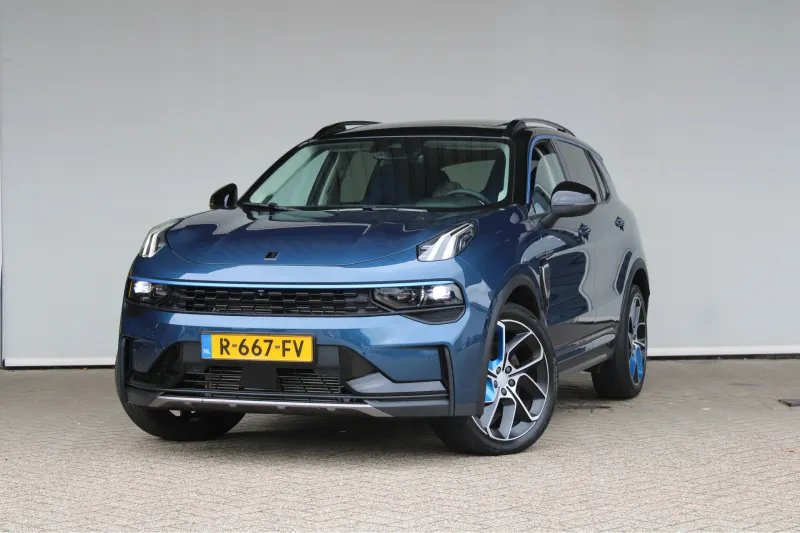 Lynk & Co 01 (2022)