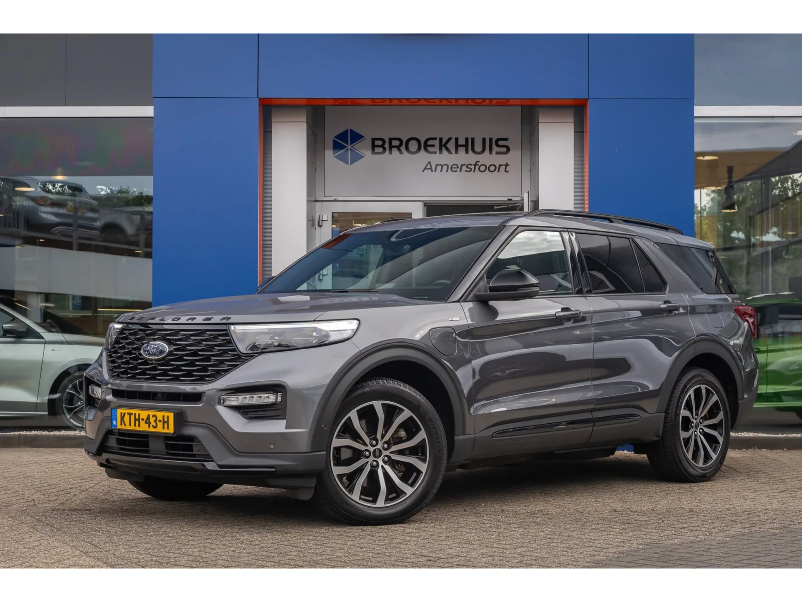 Ford Explorer (2021) — foto 1