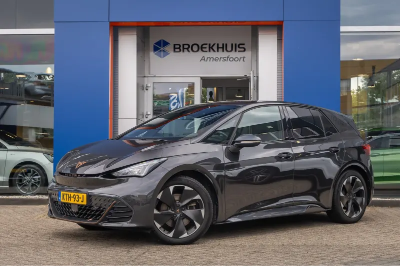 CUPRA Born (2023)