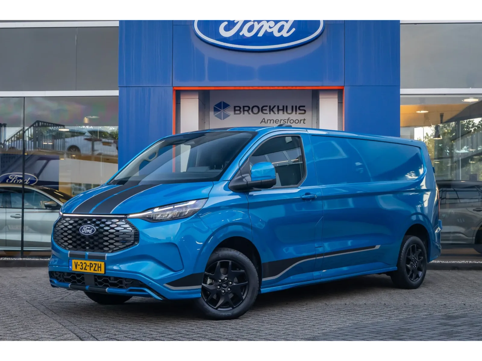 Ford E-Transit Custom (2026) — foto 1