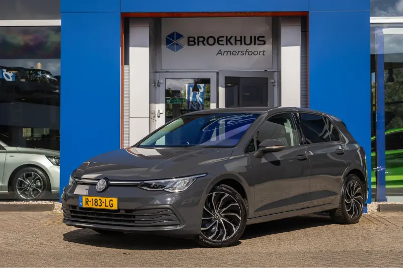 Volkswagen Golf (2022)
