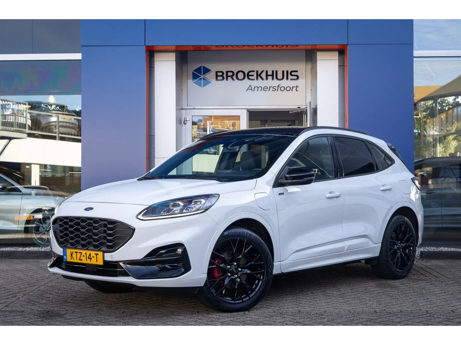 Ford Kuga (2023) — foto 1