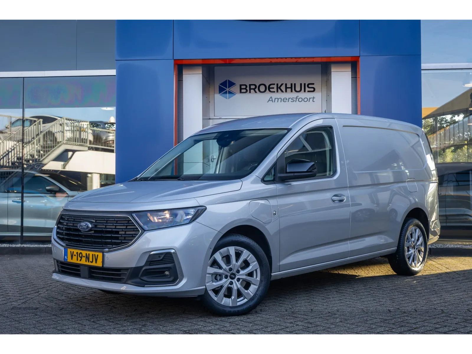 Ford Transit Connect (2025) — foto 1