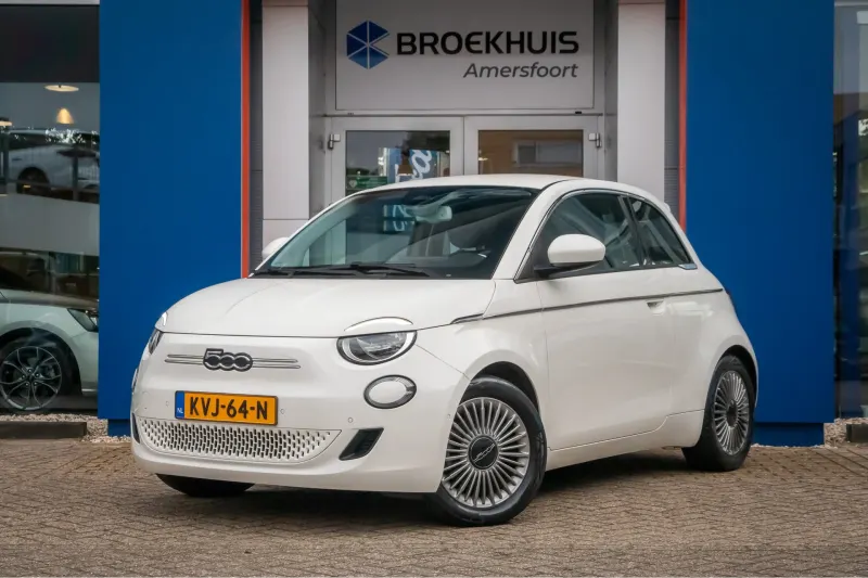 Fiat 500 (2023)